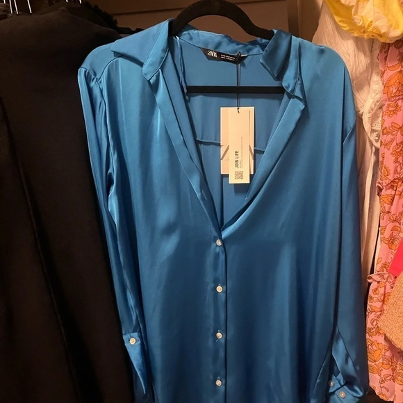 NWT Zara | SATIN EFFECT SHIRT | Size Small - Picture 3 of 3